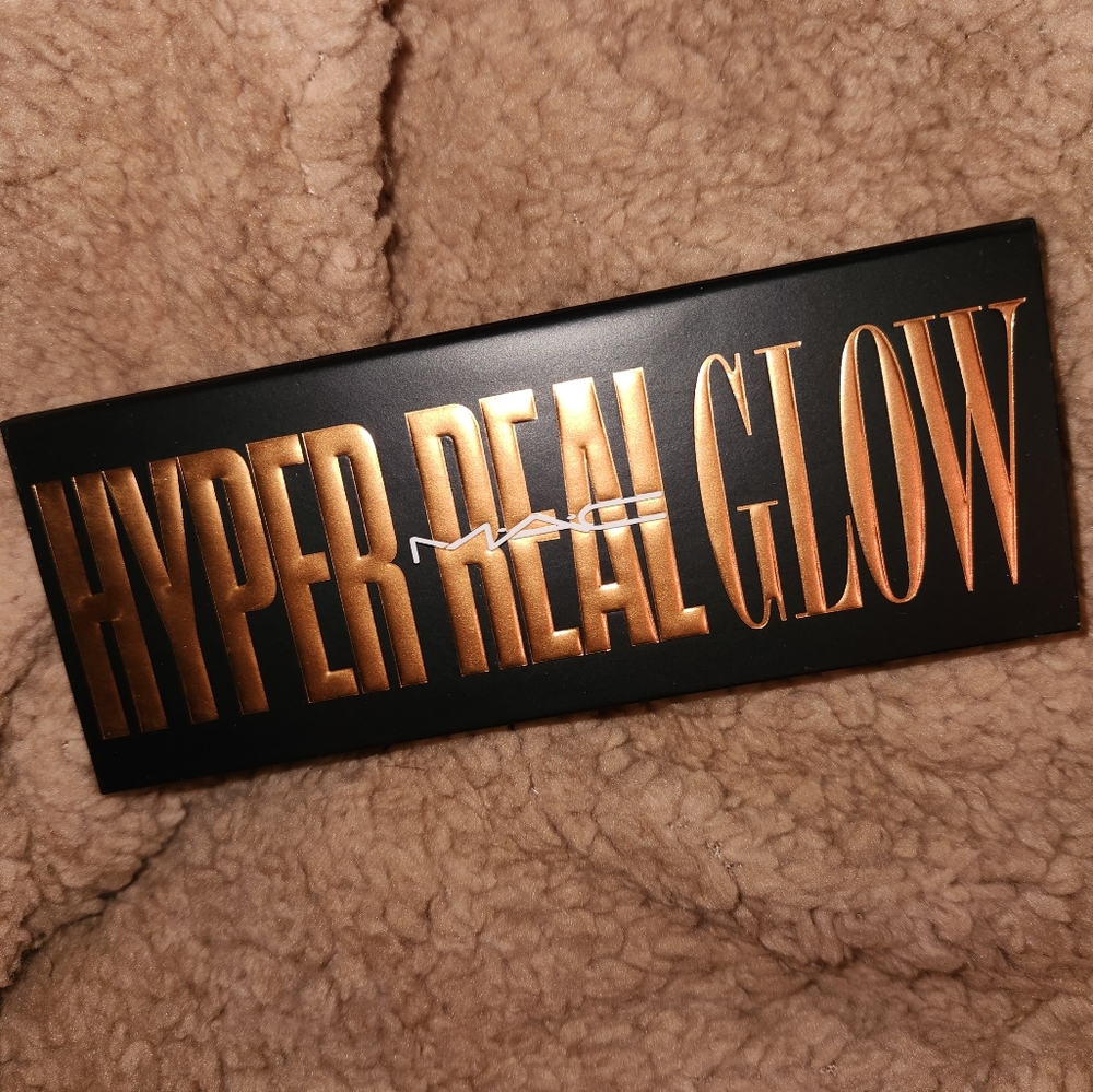 MAC Hyper Real Glow